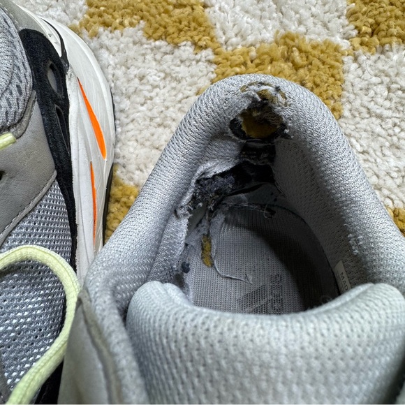 Adidas Yeezy Boost 700 WaveRunners Size 9 - Picture 9 of 10